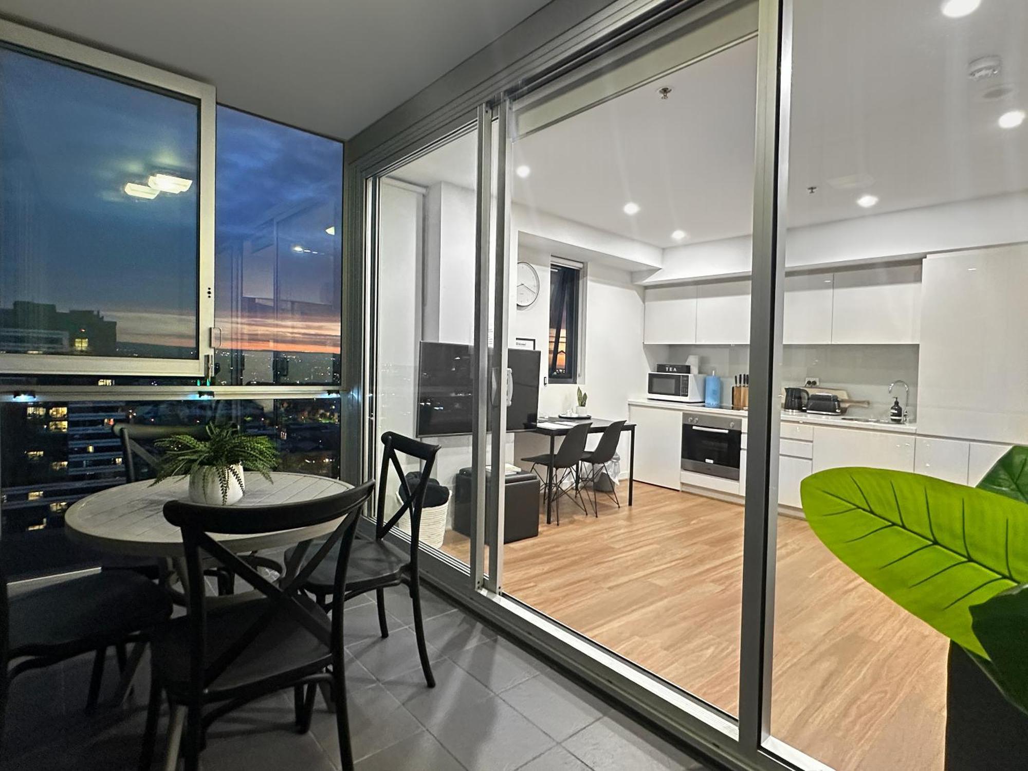 Penthouse View Apartment Luxury Cbd Penthouse Sleeps 6 Balcony Spa Access Adelaide Exterior foto